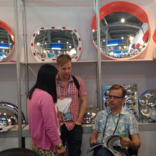 Attend 119th Canton Fair